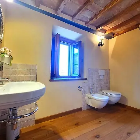 Buena Vista, Sea View Renovated Rural House Holiday home Montemagno (Lucca)